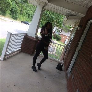 Meet your Posher, Miracle